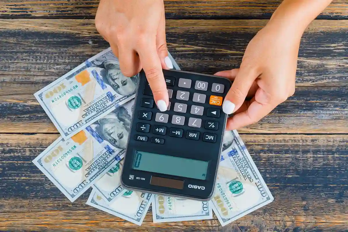 Make1M.com $5 Million calculator with money for wealth planning.